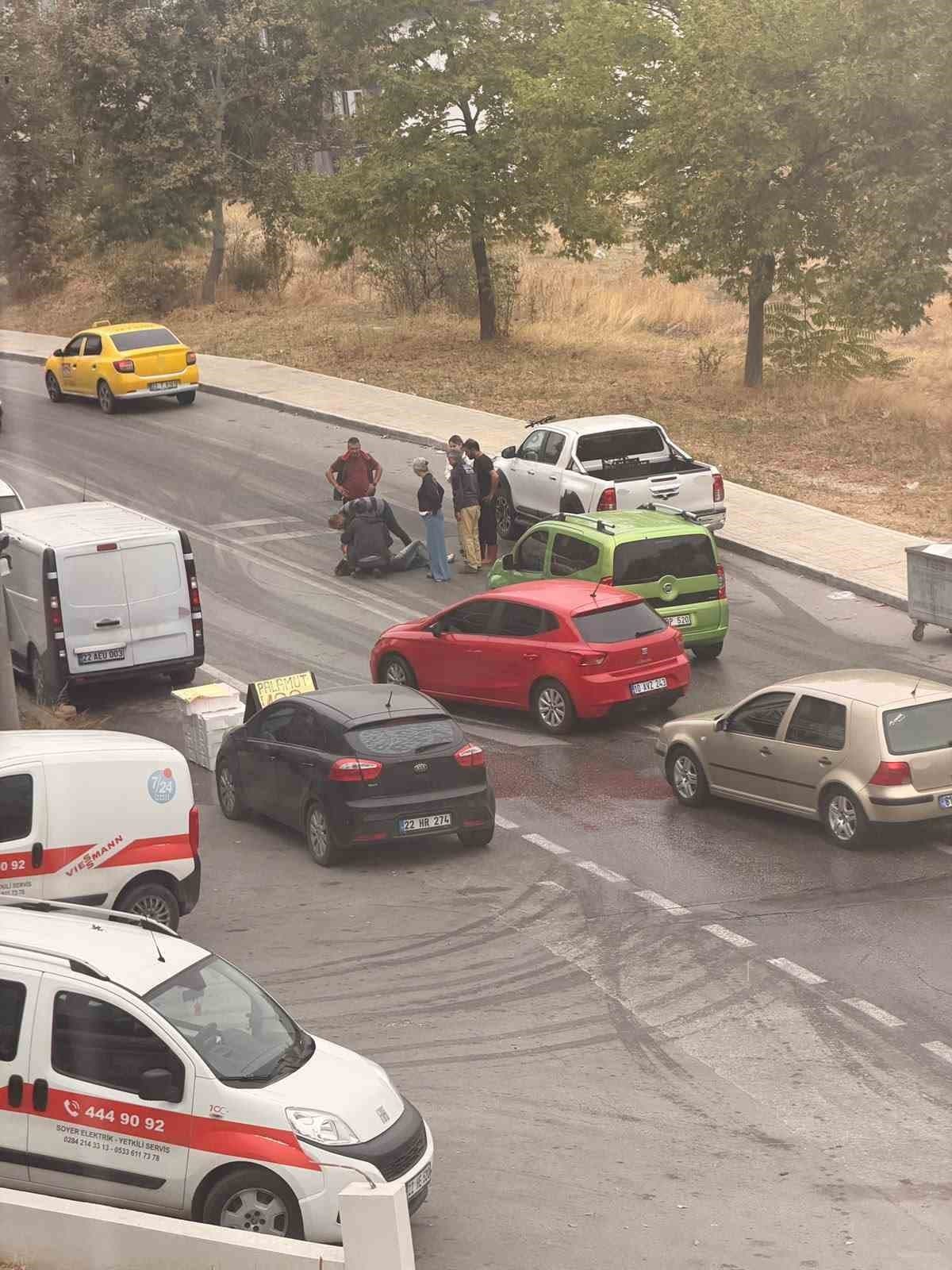 Edirne'de Sis ve Islak Zemin Scooter Kazasına Yol Açtı