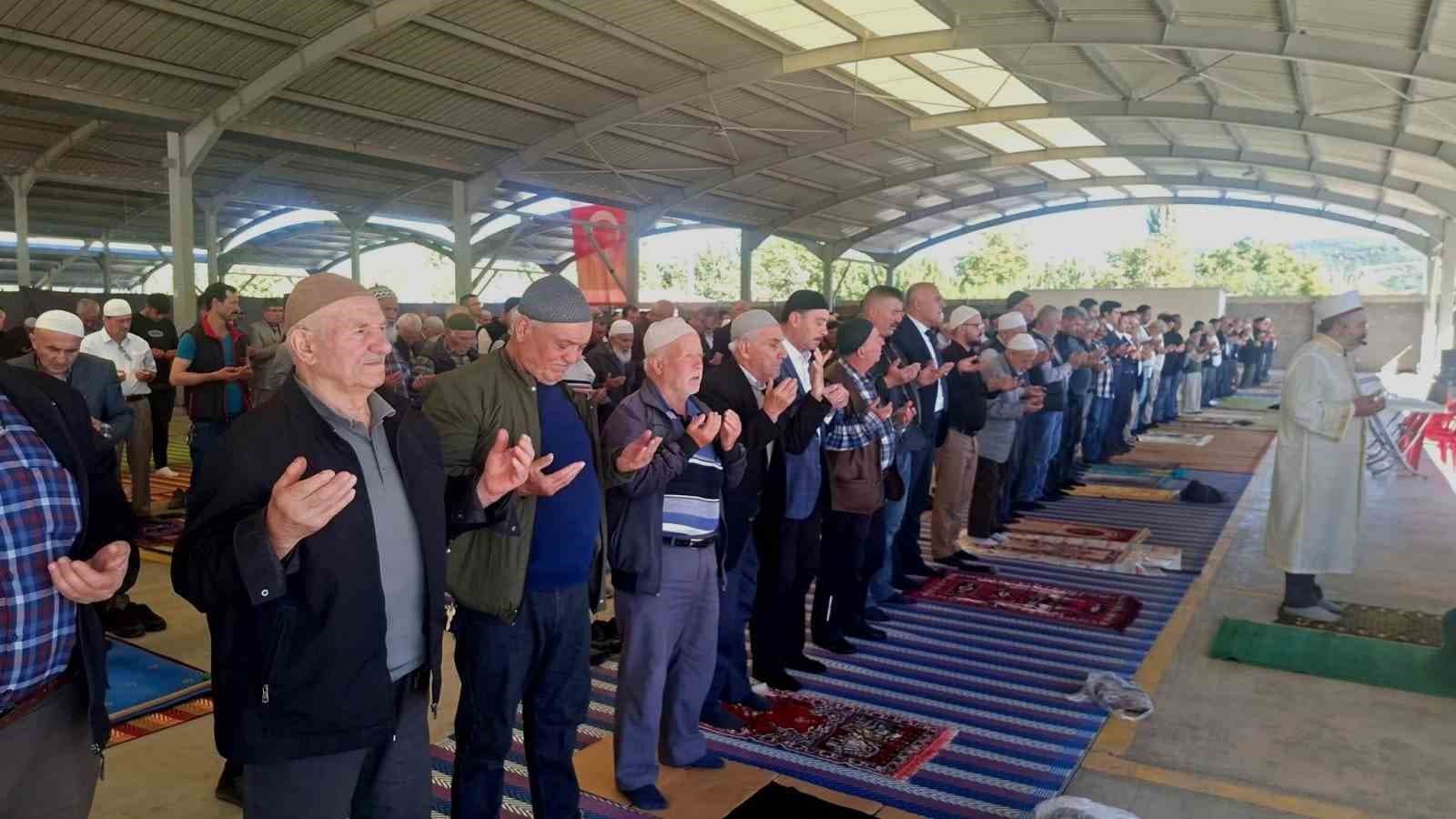 Hisarcık'ta Geleneksel Şükür ve Yağmur Duası Etkinliği Düzenlendi