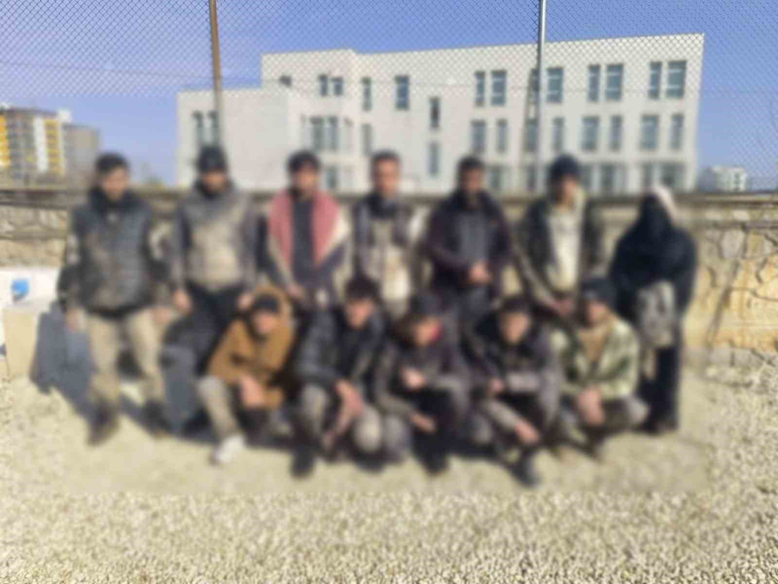 Şanlıurfa'da Düzensiz Göçmen Operasyonu: 68 Kişi Yakalandı
