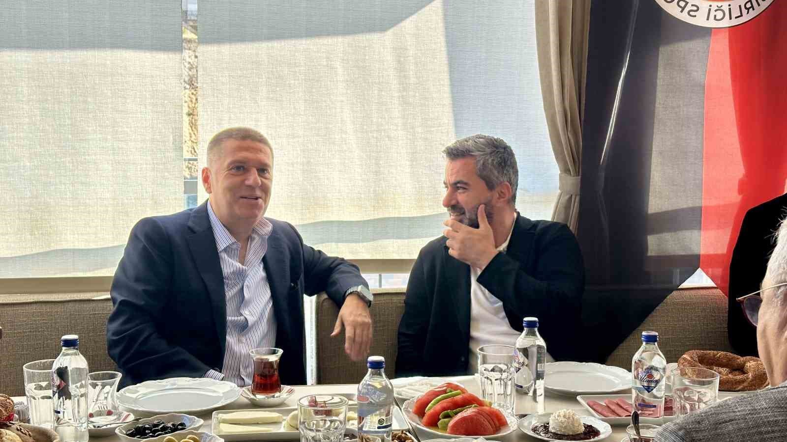 Gençlerbirliği ve Amed Sportif Faaliyetler Yönetimleri Maç Öncesi Buluştu