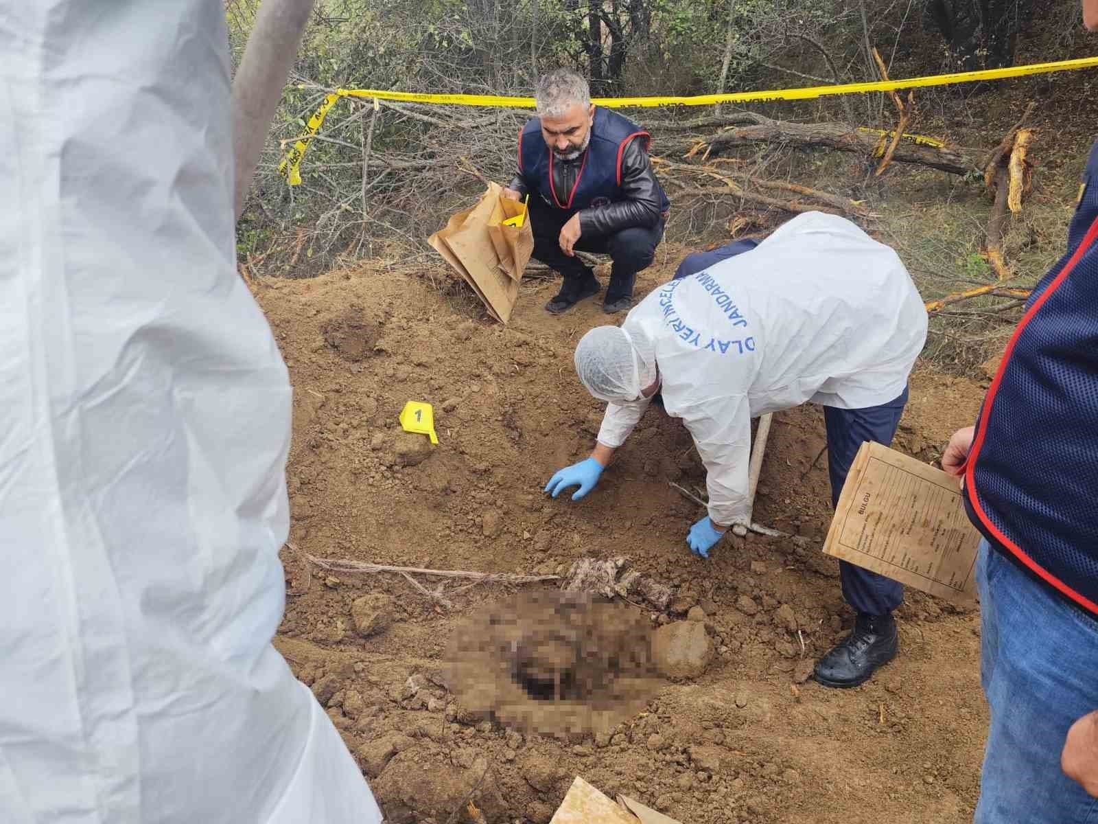 Kırşehir'de 20 Yıllık Sır Çözüldü: Kayıp Adamın Kemikleri Arazide Bulundu