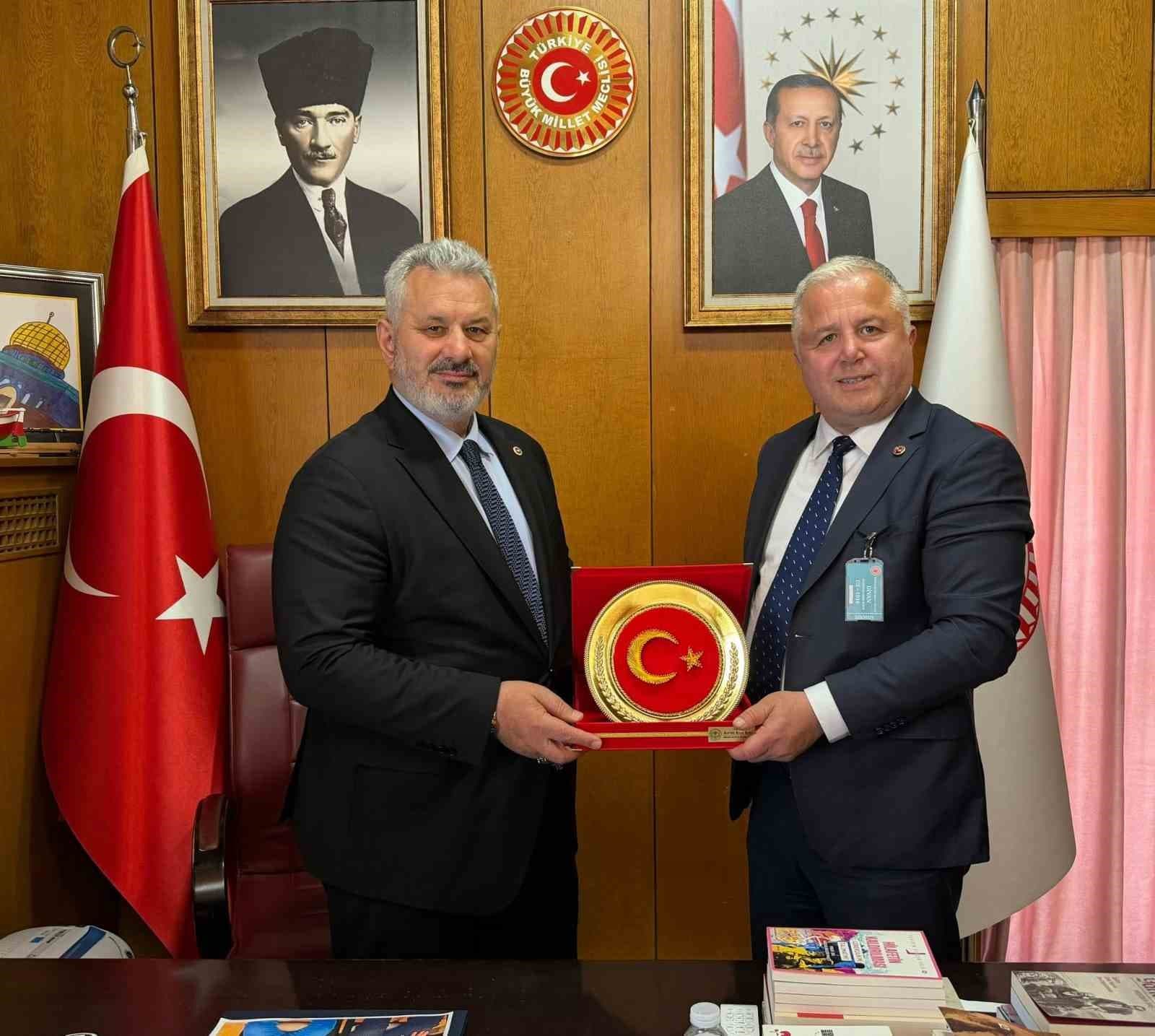 Giresun Belediye Başkanvekili Alptuğ Kaan Kara YENİ Parti'den İstifa Etti