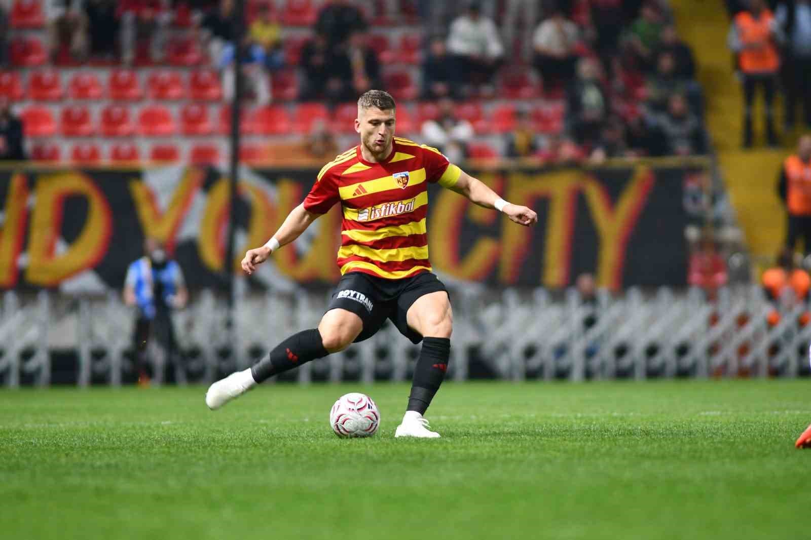 Kayserispor Kaptanı Semih Güler Antalyaspor Karşılaşmasında Yok