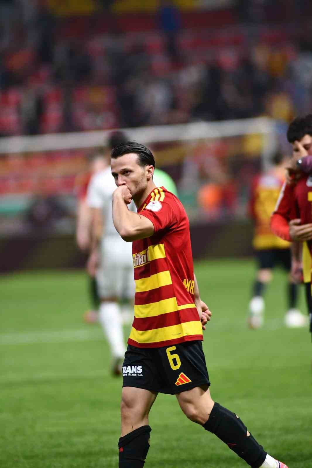 Murat Cem Akpınar'dan Galibiyet Golü
