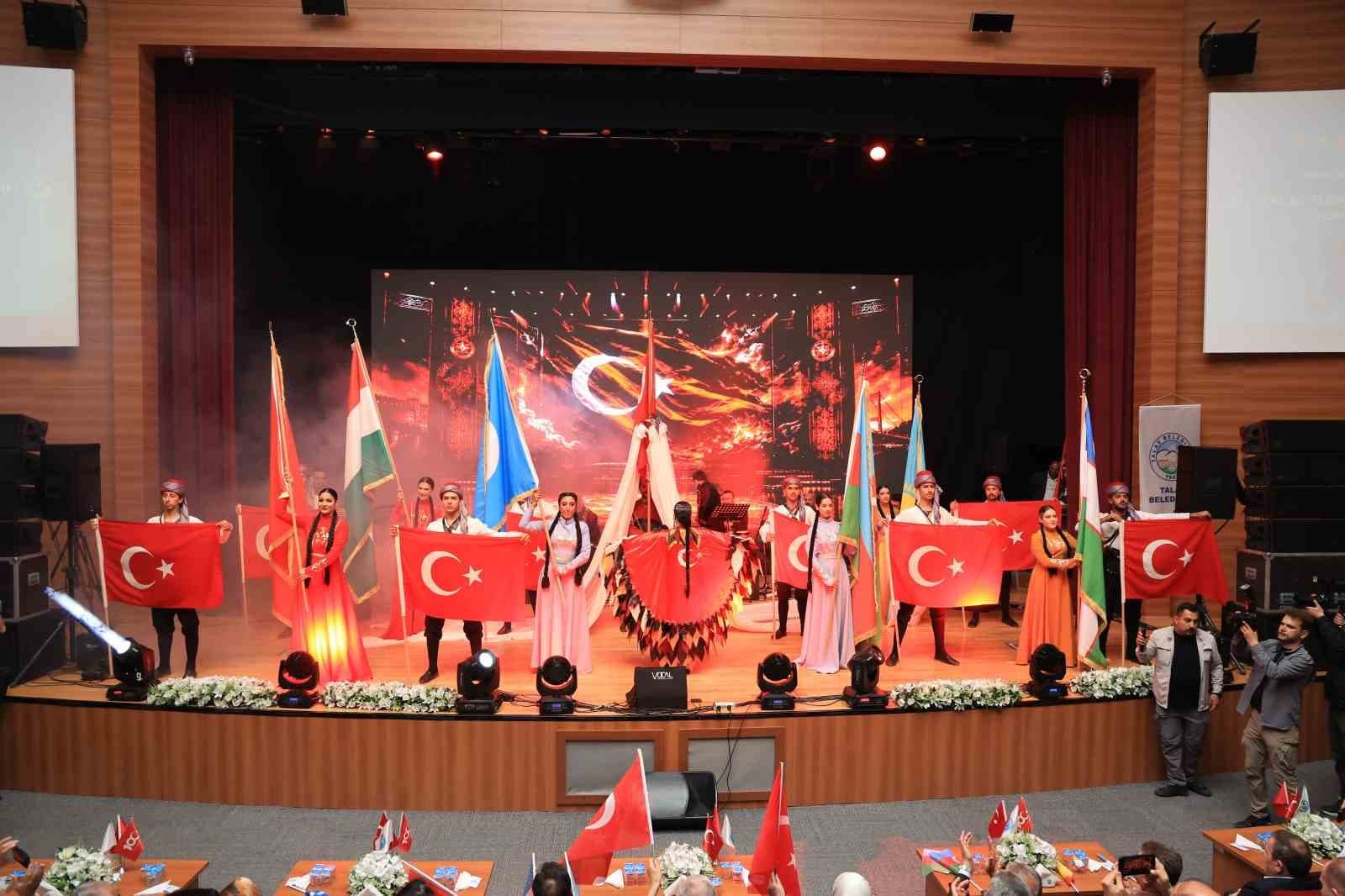 Talas'ta Türk Dünyası Şair ve Yazarlar Buluşması Başlıyor