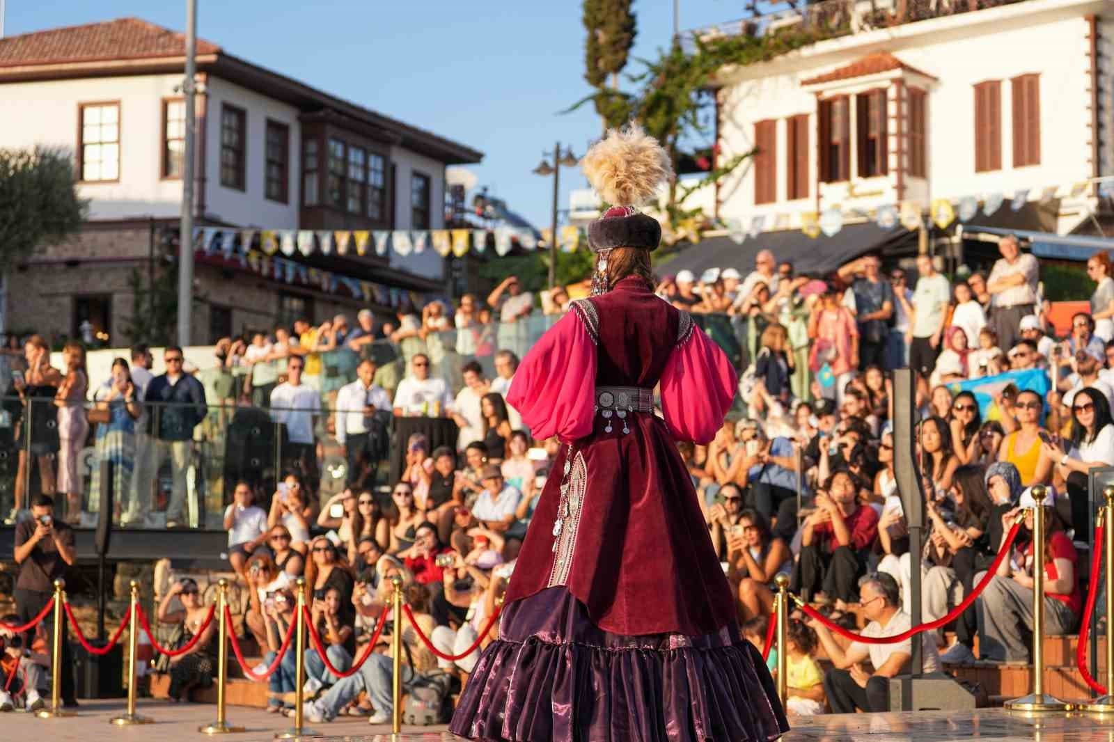 Kaleiçi Old Town Festivali ile Tarih ve Sanat Buluştu