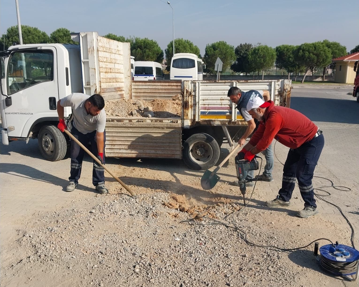 Şehzadeler Belediyesi'nden Mahallelerde Hızlı Çözüm Seferberliği