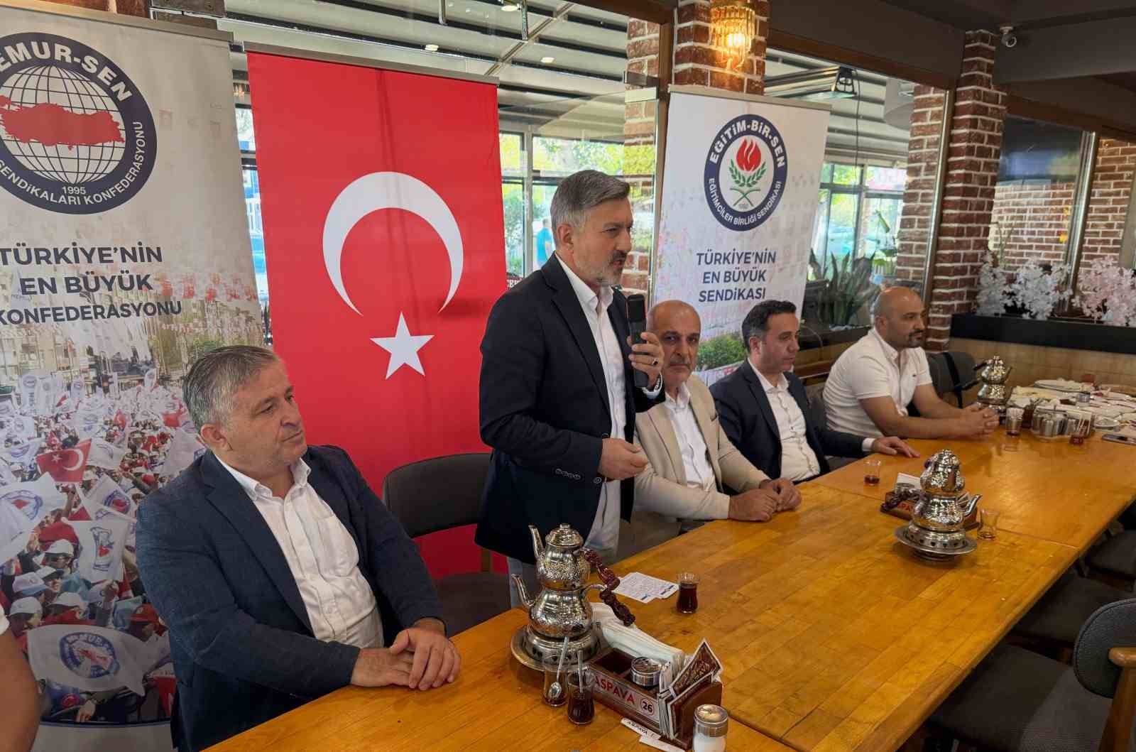 Eğitim-Bir-Sen Üyeleri Dalaman'da Bir Araya Geldi