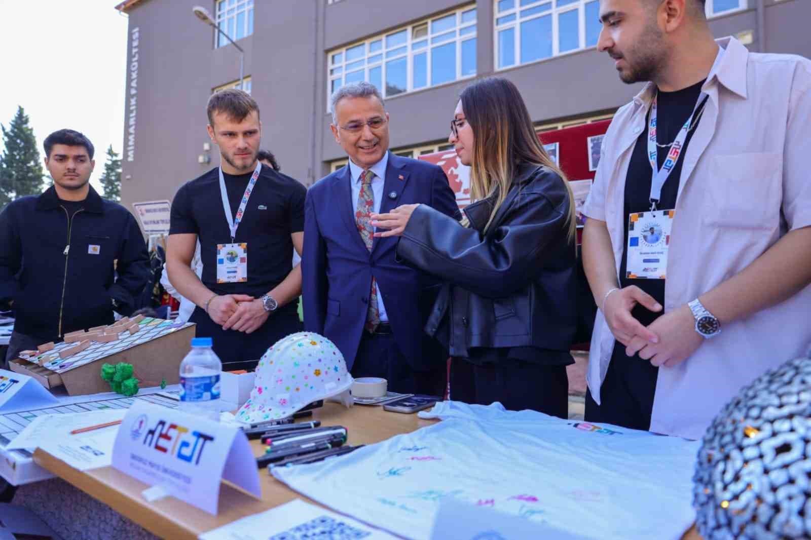 İlkadım Belediyesi'nden Gençlerin Gelişimi İçin Çok Yönlü Destek