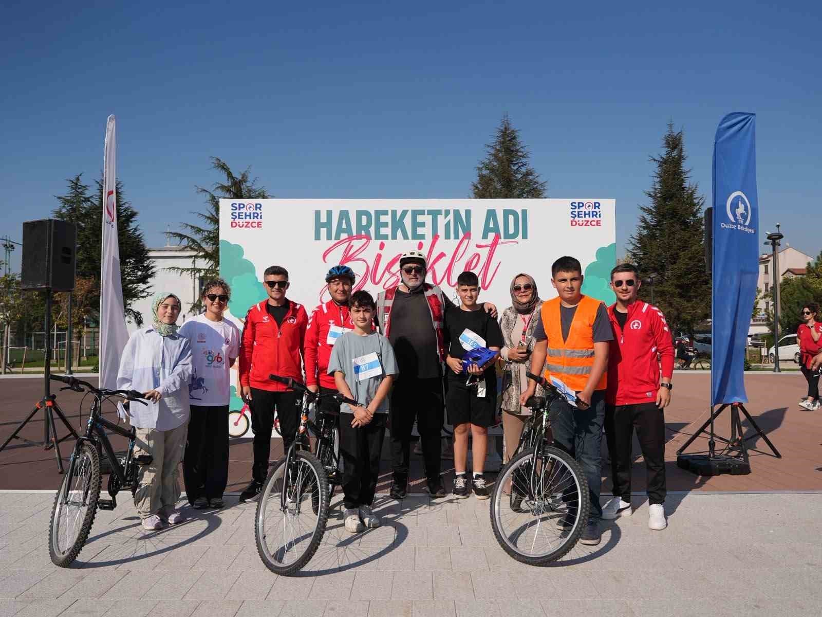 Düzce'de Yüzlerce Kişi 'Hareketin Adı Bisiklet' Etkinliğinde Buluştu