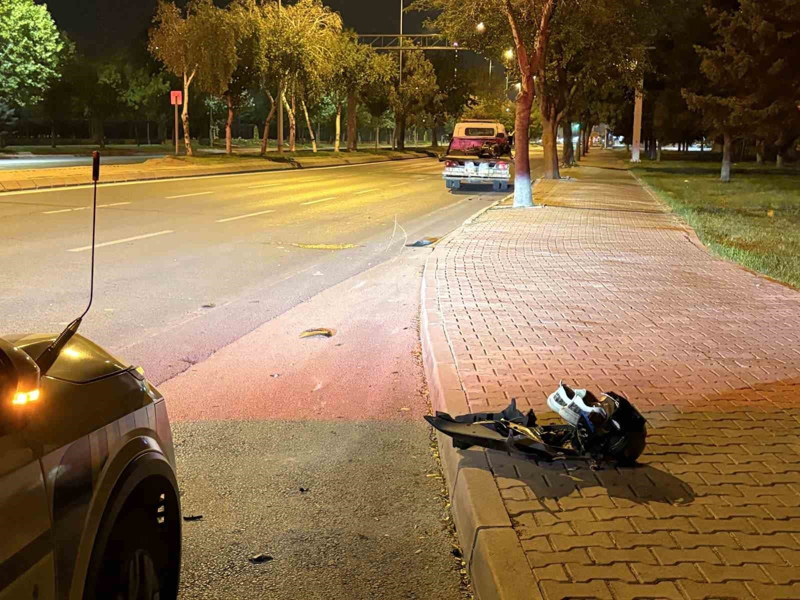 Kayseri'de Motosiklet Kazası: Sürücü 50 Metre Sürüklendi