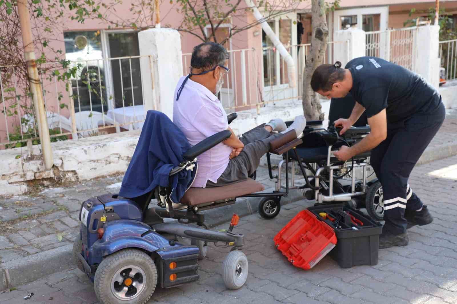 Muğla'da Engelli Vatandaşlara Yerinde Tekerlekli Sandalye Tamir Hizmeti