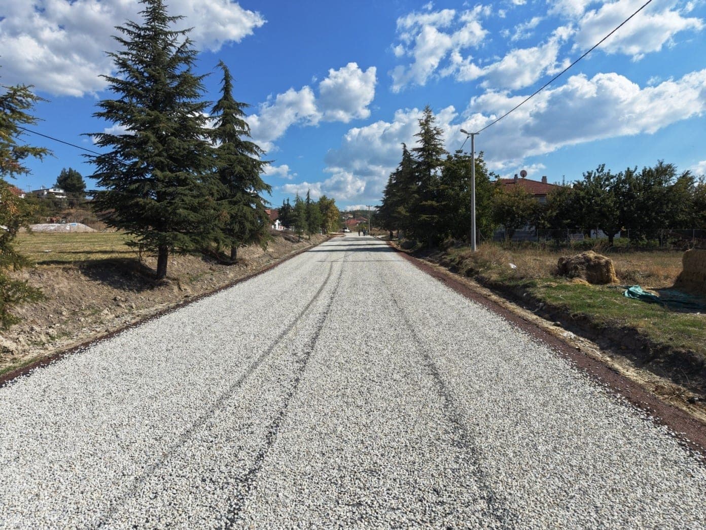 Baklan Boğaziçi Mahallesi'nde Yol Yenileme Çalışmaları Tamamlandı
