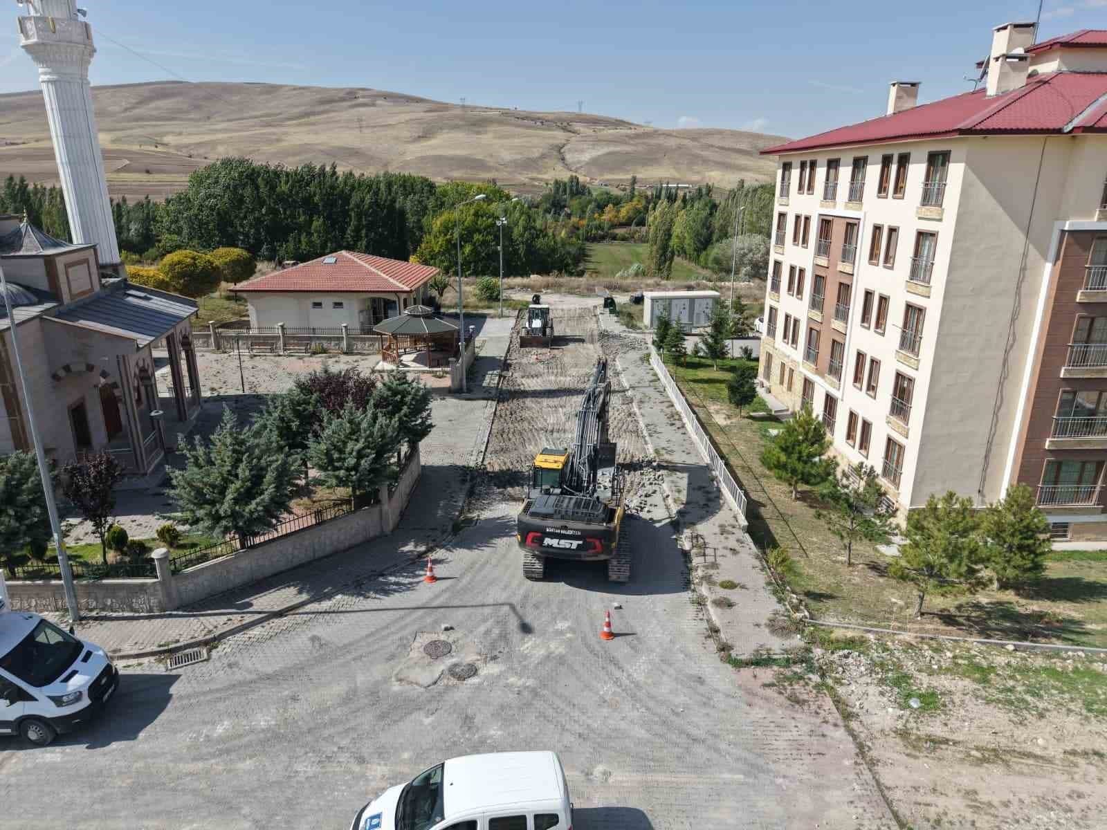 Bünyan'da TOKİ Yolu Yapım Çalışmaları Başladı