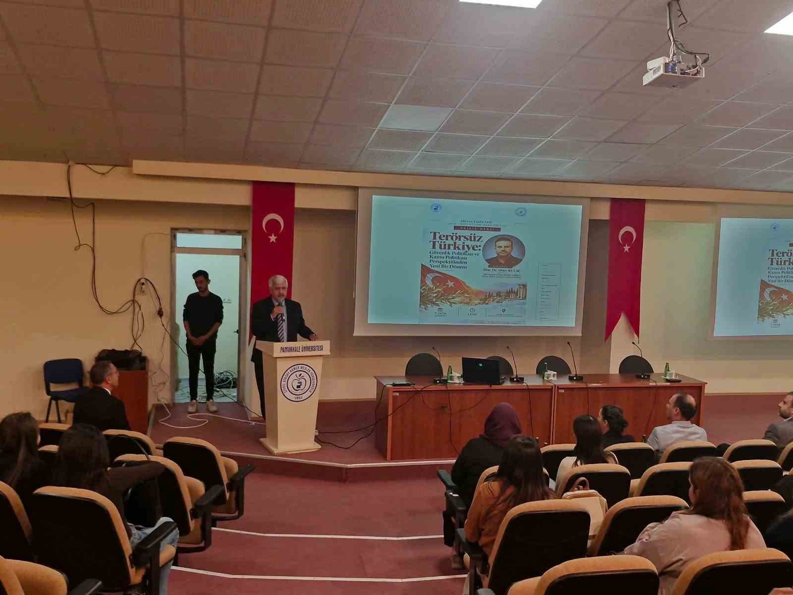 Çivril Ziraat Fakültesi'nde Yeni Akademik Yıl 'Terörsüz Türkiye' Dersiyle Açıldı