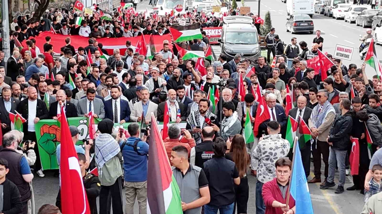 Nevşehir'de Gazze ve Mazlum Coğrafyalar İçin Destek Yürüyüşü