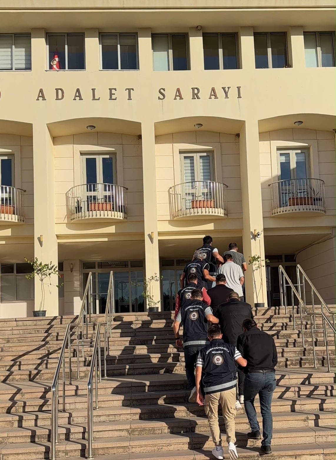 Bodrum'da Göçmen Kaçakçılığı Operasyonu: 3 Tutuklama