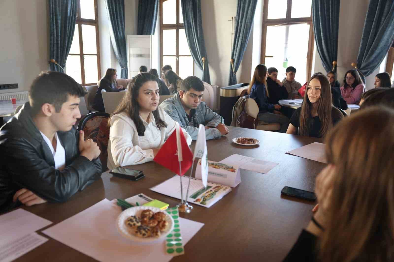 Osmangazi'de Gençler Gıdanın Geleceği İçin Bildiri Hazırladı