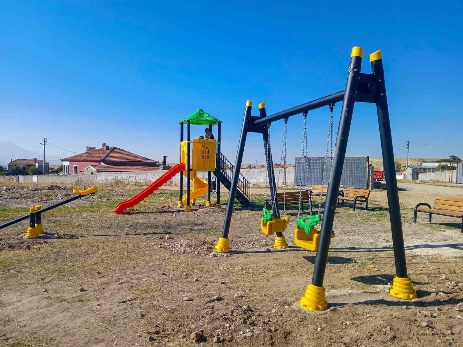 Aksaray'da 13 Köye Sosyal Donatı ve Oyun Alanları Kazandırıldı