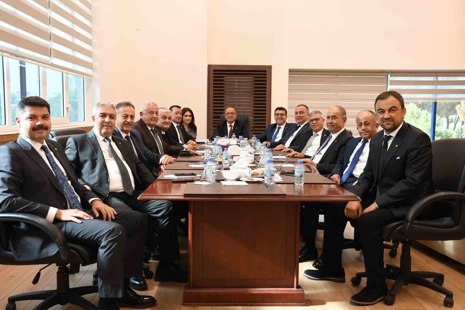 Aydın Ticaret Borsası'nda Fevzi Çondur Yeniden Başkan Seçildi