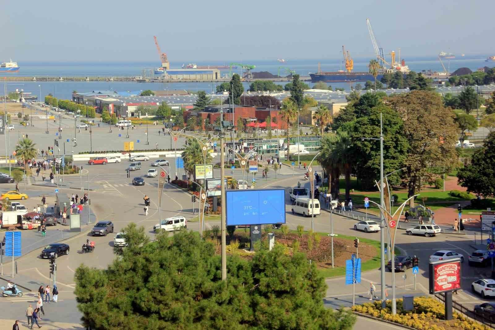 Samsun'da Pastırma Sıcakları Etkili: Termometreler 31 Dereceyi Gördü