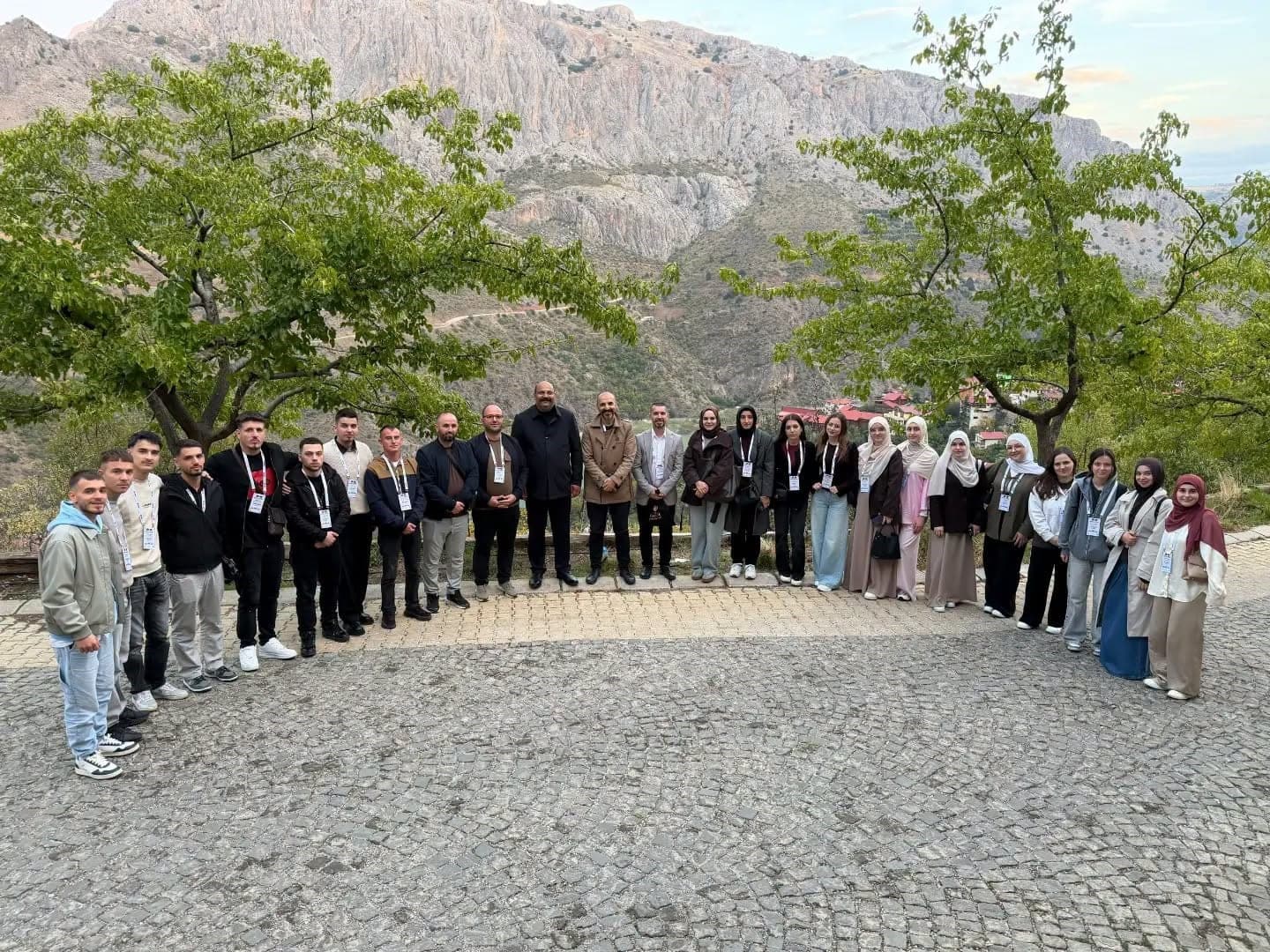 Kosovalı Öğrenciler Kemaliye'nin Kültür ve Doğasını Keşfetti
