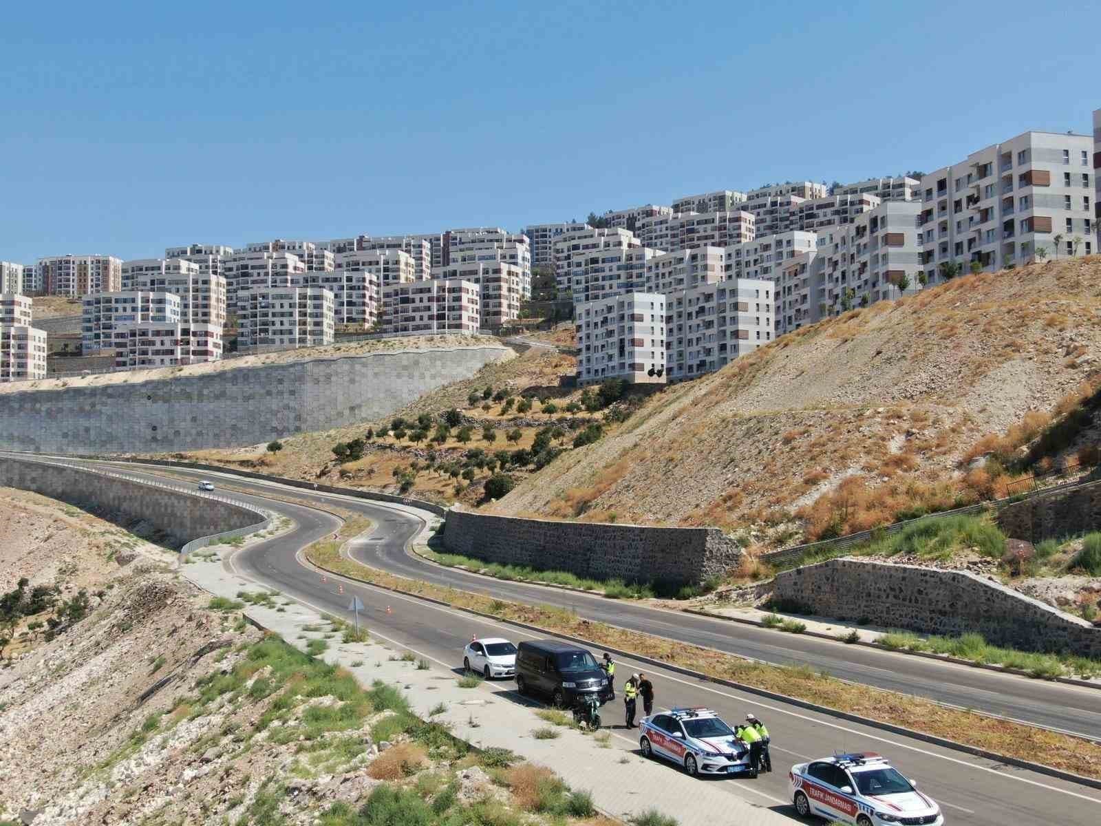 Kilis'te Trafik Denetimlerine Dron Desteği