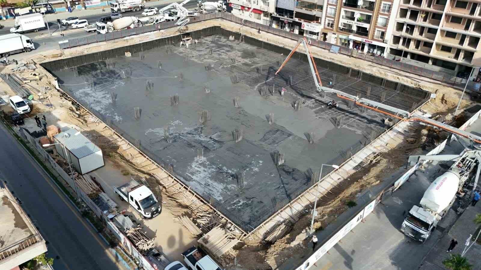İncirliova'ya Yeni Cumhuriyet Meydanı ve Yeraltı Otoparkı Kazandırılıyor