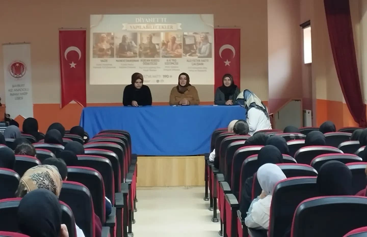 Bayburt Kız Anadolu İmam Hatip Lisesi'nde Öğrenci ve Velilere Özel Programlar