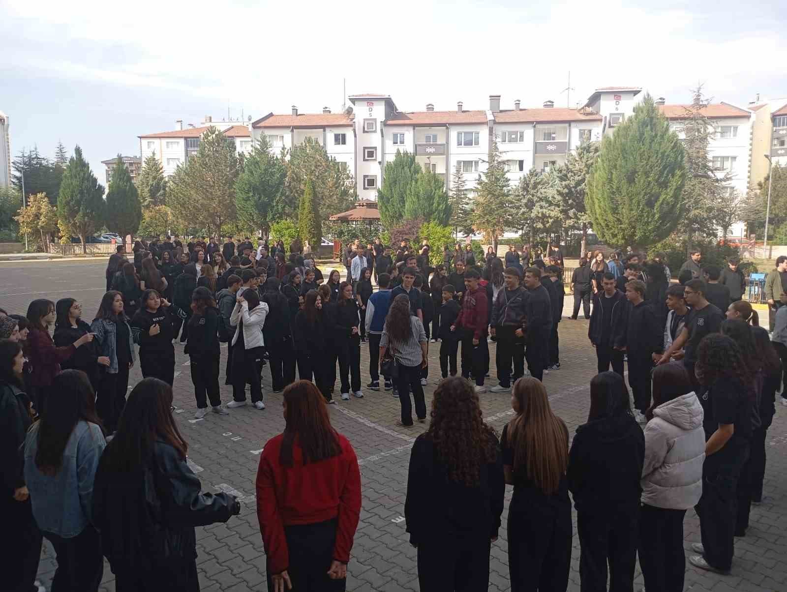 Nevşehir'deki Okullarda Afet Bilinci İçin Eğitim ve Tatbikatlar Düzenlendi