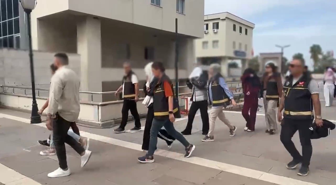 Osmaniye'de Fuhuş Operasyonu: 8 Kişi Tutuklandı