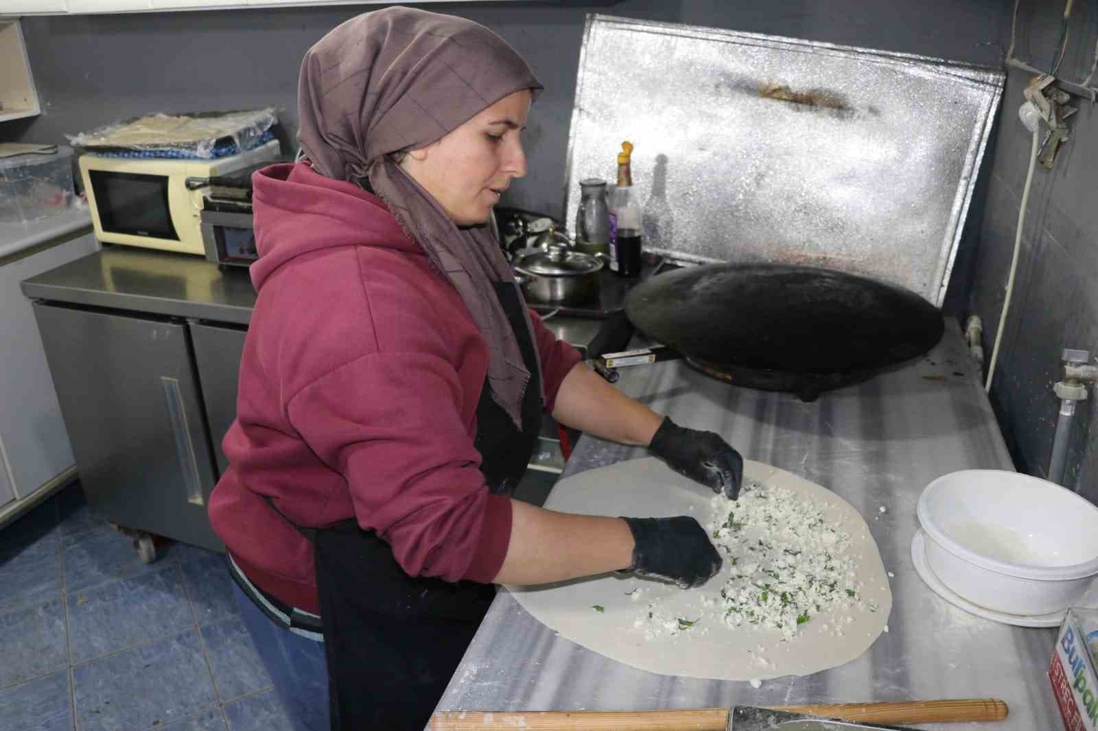 Sivas'ta 4 Çocuklu Annenin Yaşam Mücadelesi: Hem Hastalıkla Hem Önyargılarla Savaş