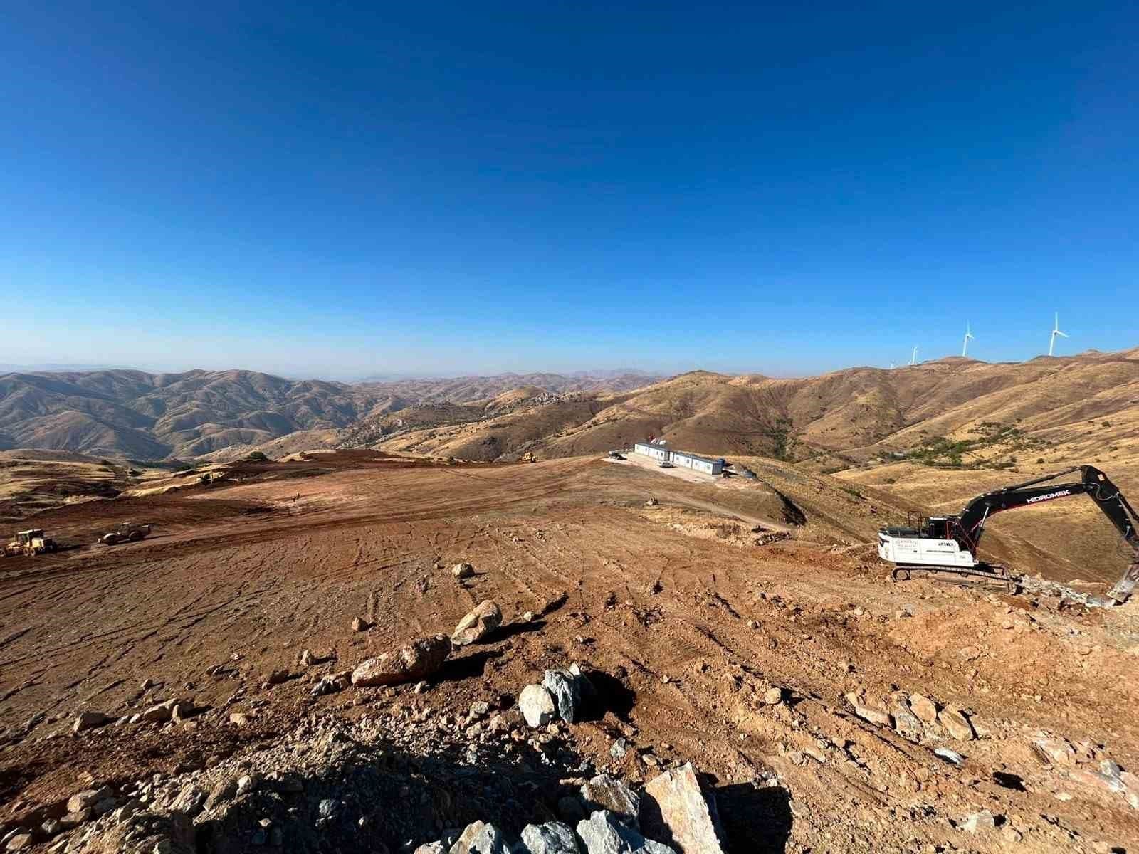 Ümraniye Belediyesi'nden Elazığ'da Dev Güneş Enerjisi Yatırımı
