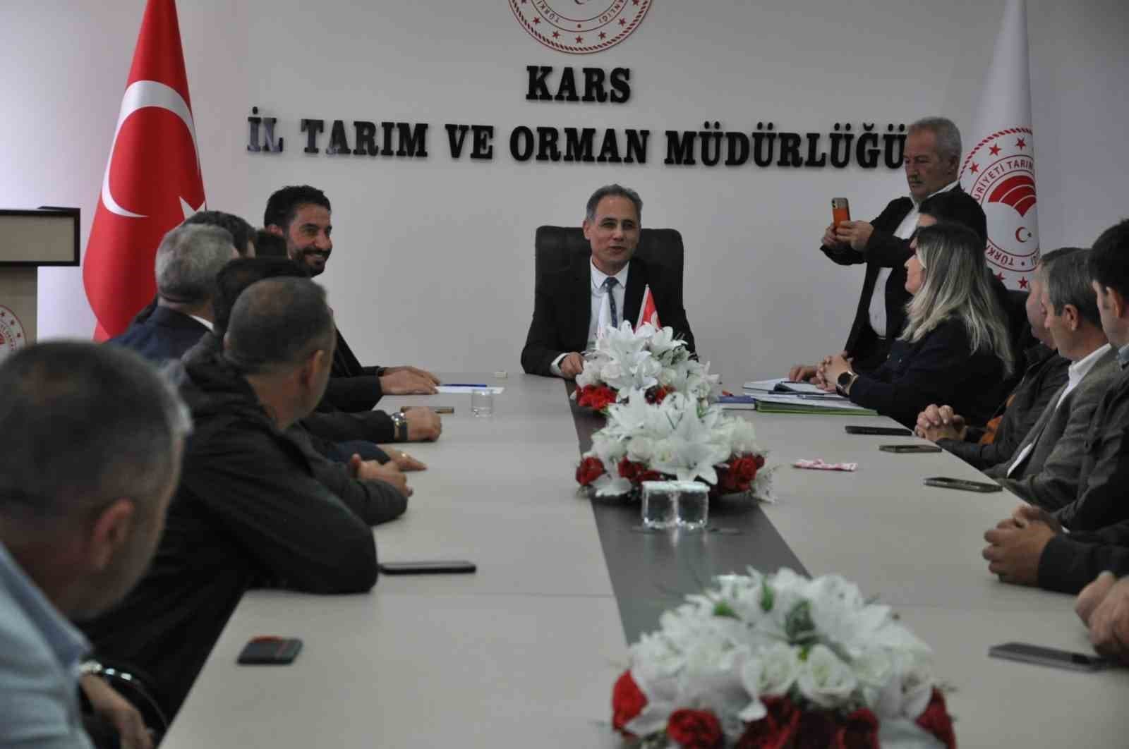 Kars'ta Hayvancılıkta Verimlilik Hamlesi: Suni Tohumlama Yetkisi Birliğe Geçti
