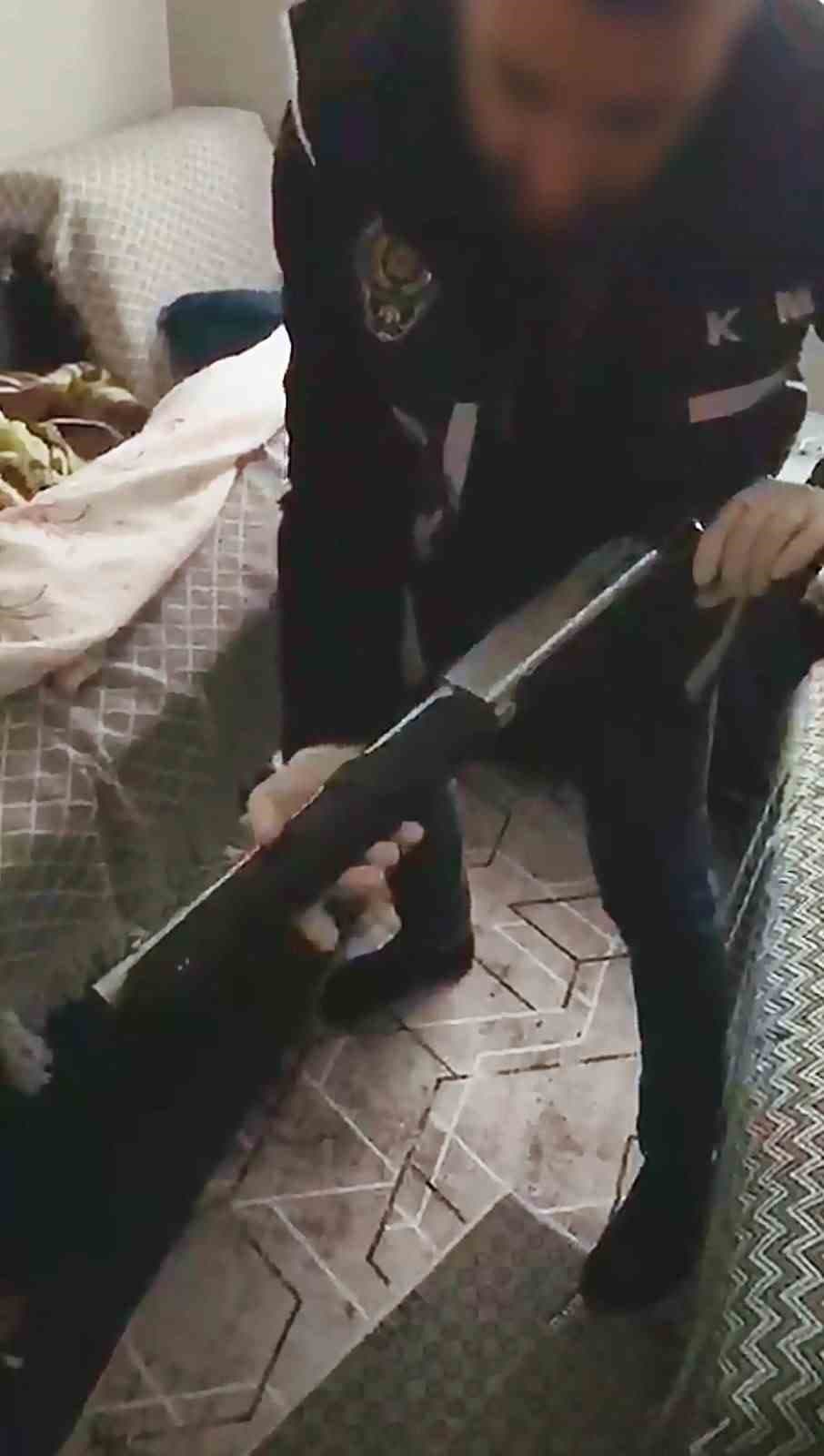 Kocaeli'de Sosyal Medyada Silah Paylaşan 17 Kişi Yakalandı