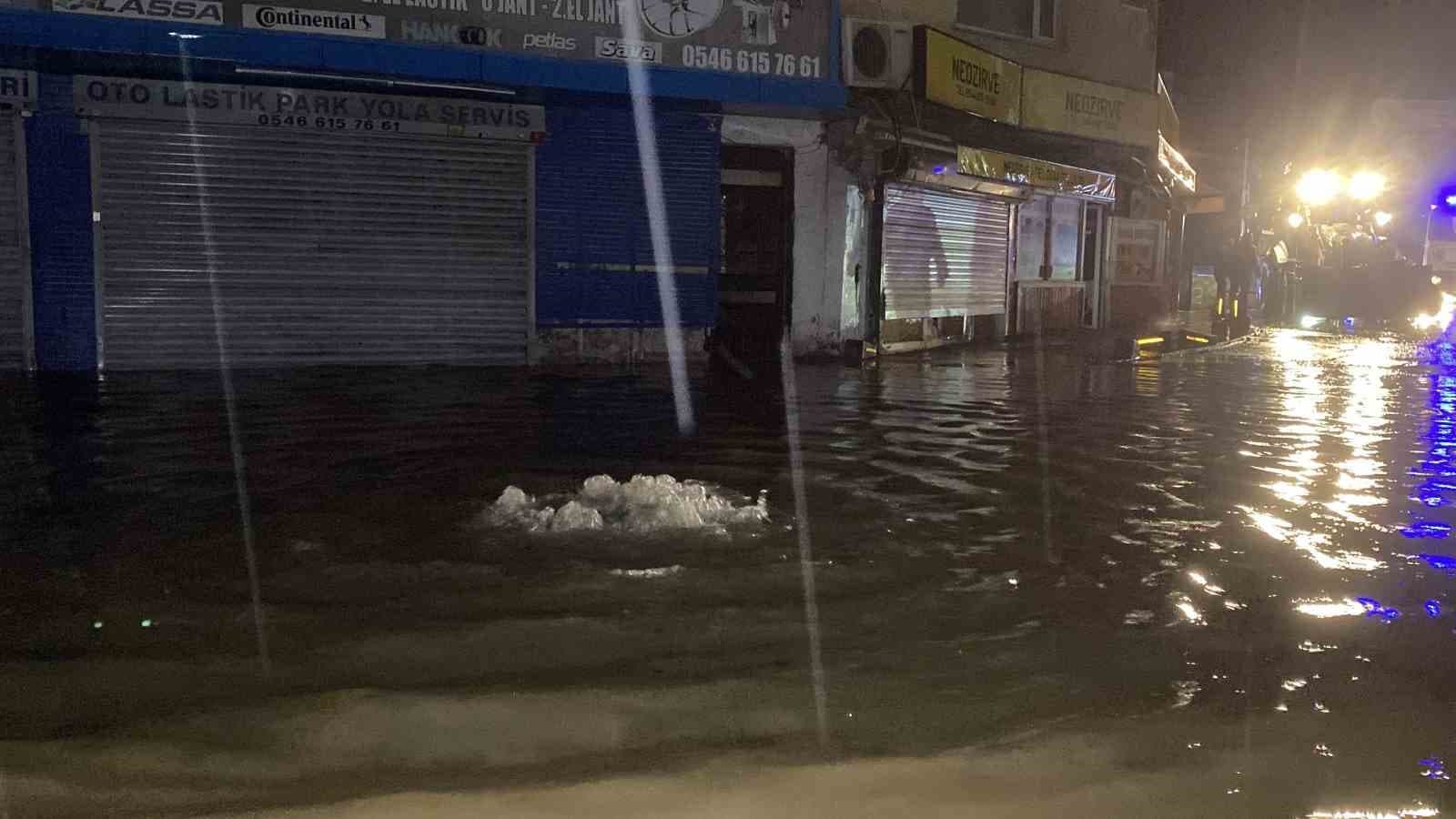 Sarıyer'de Sel Felaketi: Karşıya Geçmeye Çalışan Kişi Yaşamını Yitirdi