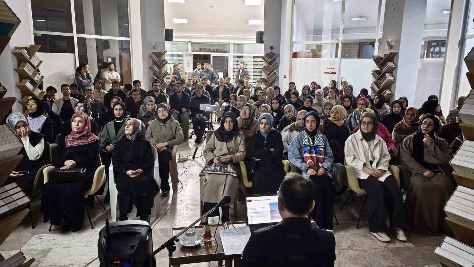 Afyonkarahisar'da Gençlere Yönelik 'Dört Mâbed Bir Ümmet' Etkinliği Düzenlendi