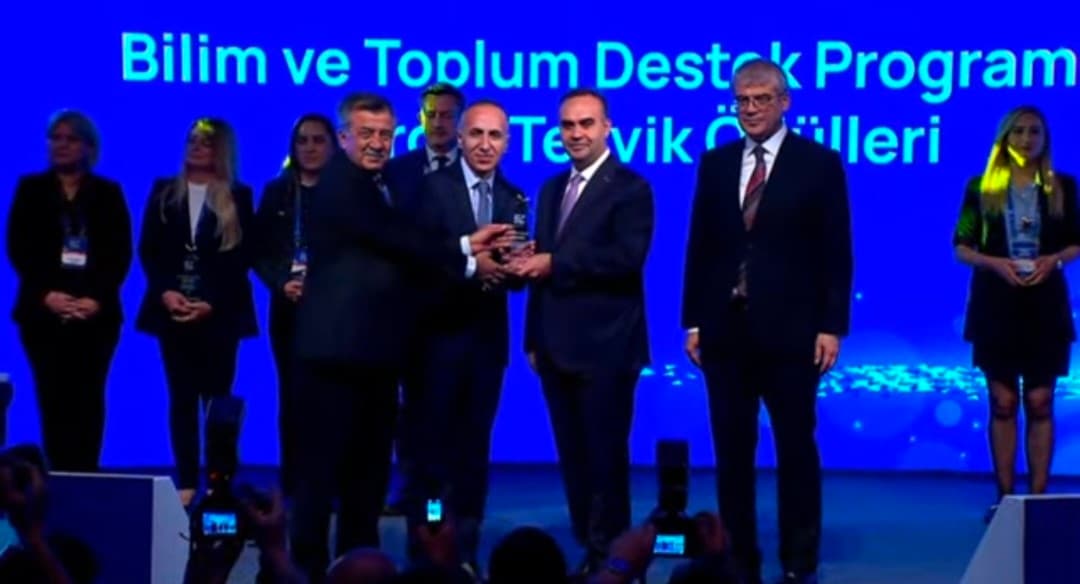 Eskişehir Eti Sosyal Bilimler Lisesi Türkiye Birincisi Oldu
