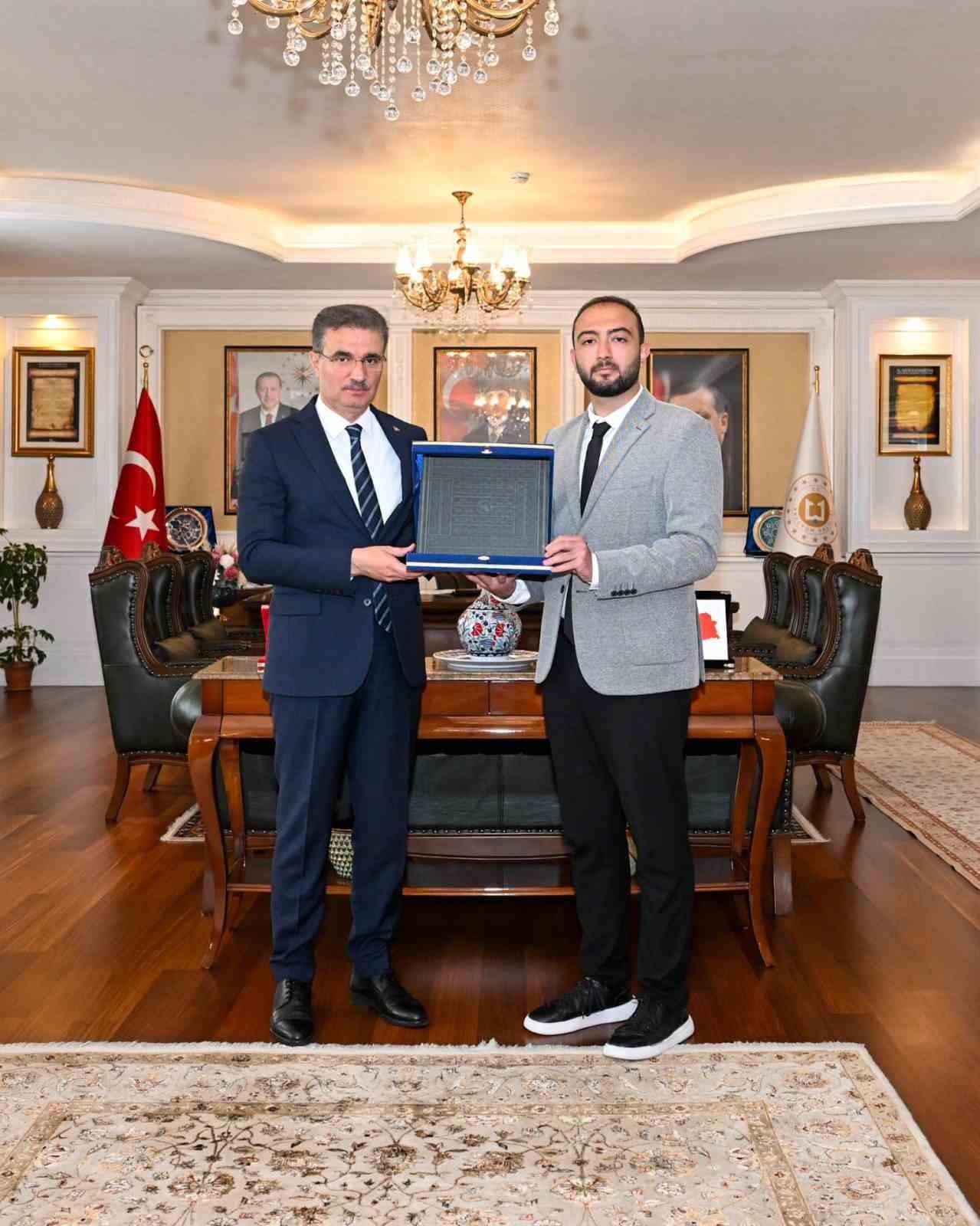 Genç Ahi Yiğit Bilirdönmez'den Vali Aydın Baruş'a Anlamlı Ziyaret