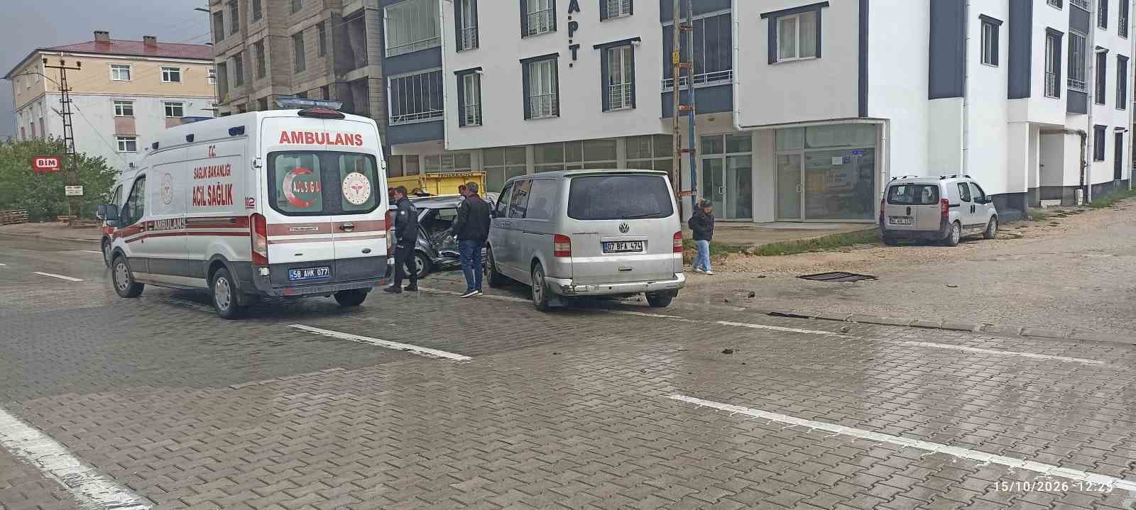 Sivas Gürün'de Trafik Kazası: 4 Yaralı
