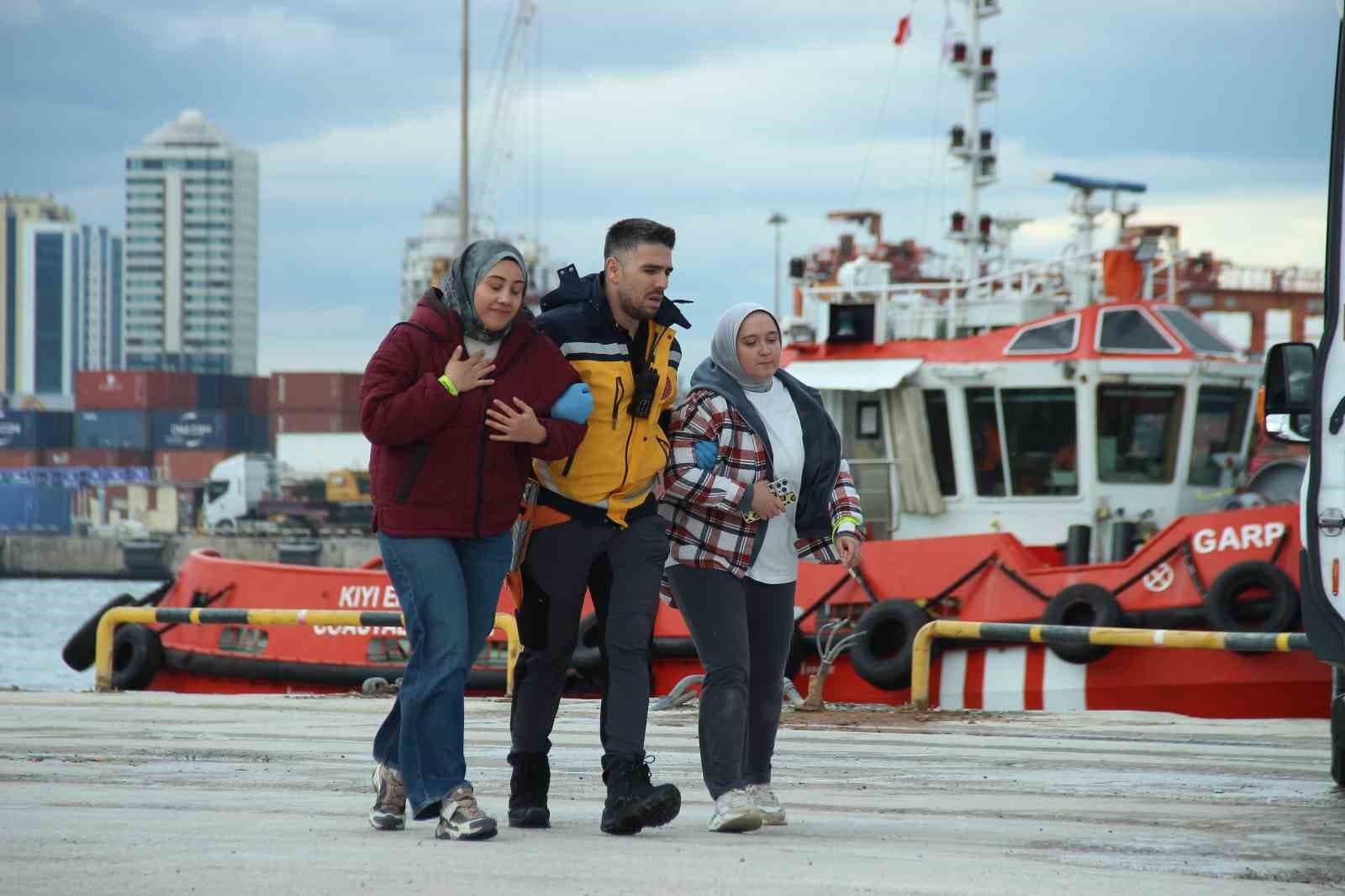 İzmir Alsancak Limanı'nda Kapsamlı Kimyasal Sızıntı ve Afet Tatbikatı