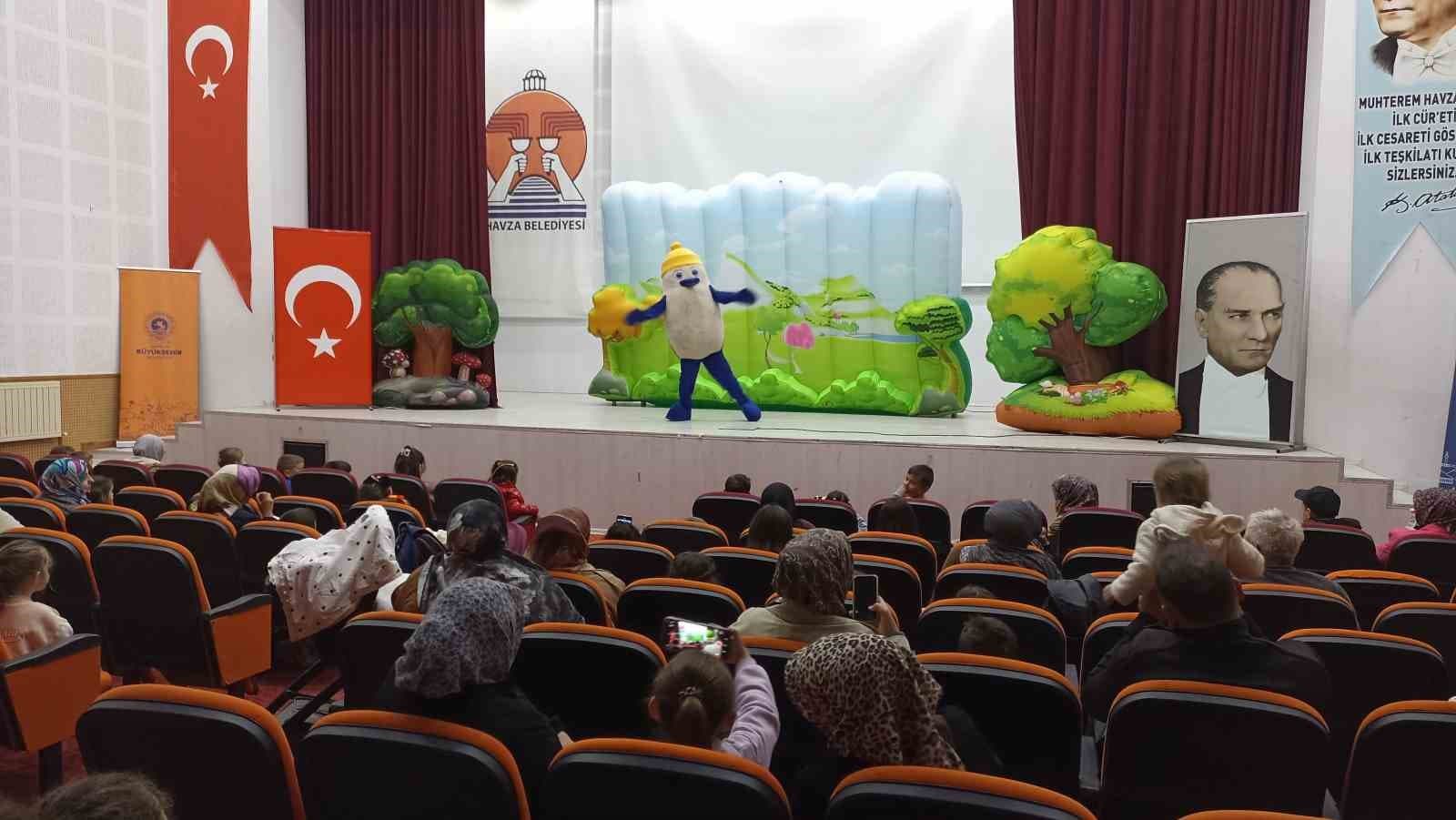 Havza'da Çocuklar Kaptan Pengu ve Arkadaşları ile Buluştu