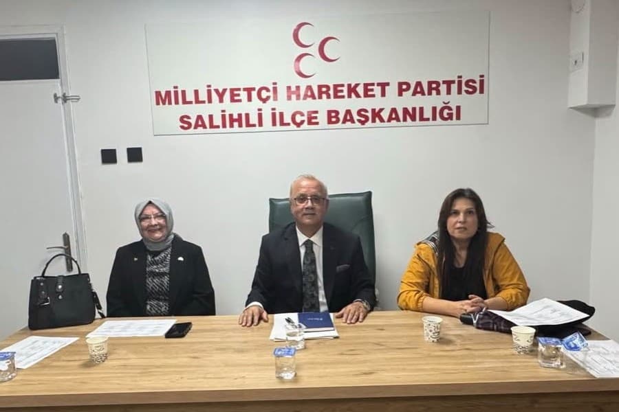 MHP Salihli İlçe Teşkilatı'nda Görev Dağılımı Tamamlandı