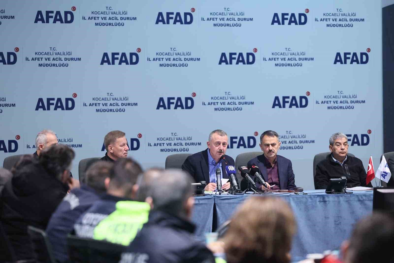 Kocaeli'de Sel Mağdurlarına Nakdi Destek ve Hasar Tespit Çalışmaları Başladı