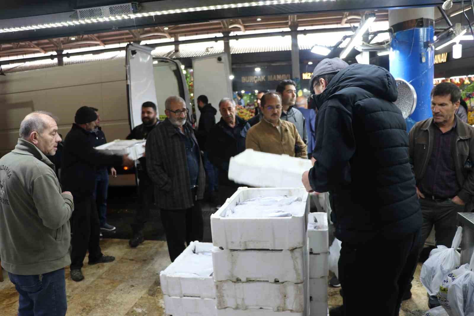 Sivas'tan Kıyı Şehirlerine Palamut Sevkiyatı