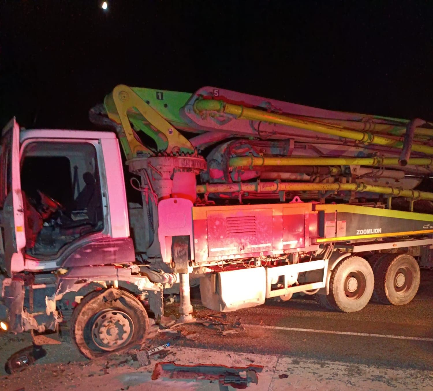 Malatya'da Beton Mikseri ile Aracın Çarpışması Sonucu 2 Kişi Yaralandı