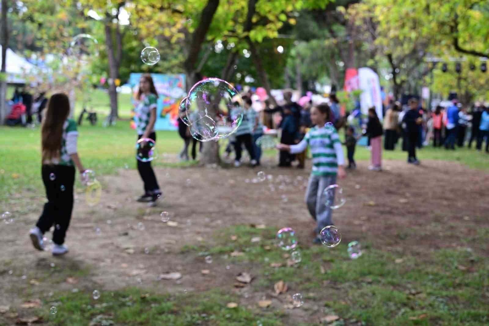 Manisa'da Çocuklar Umut Vagonu Festivali ile Buluştu