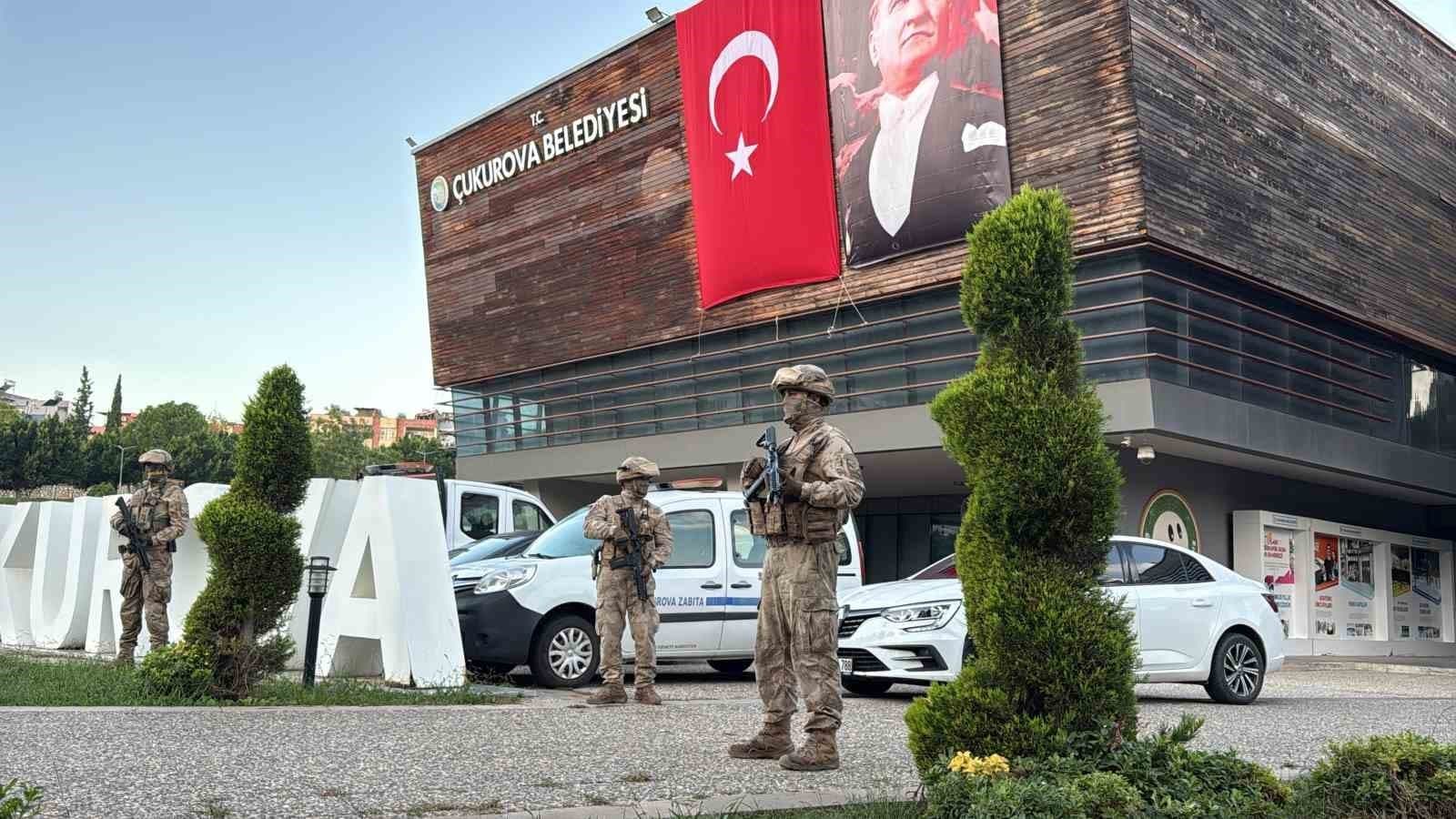 Çukurova Belediyesi'ne Jandarma Operasyonu