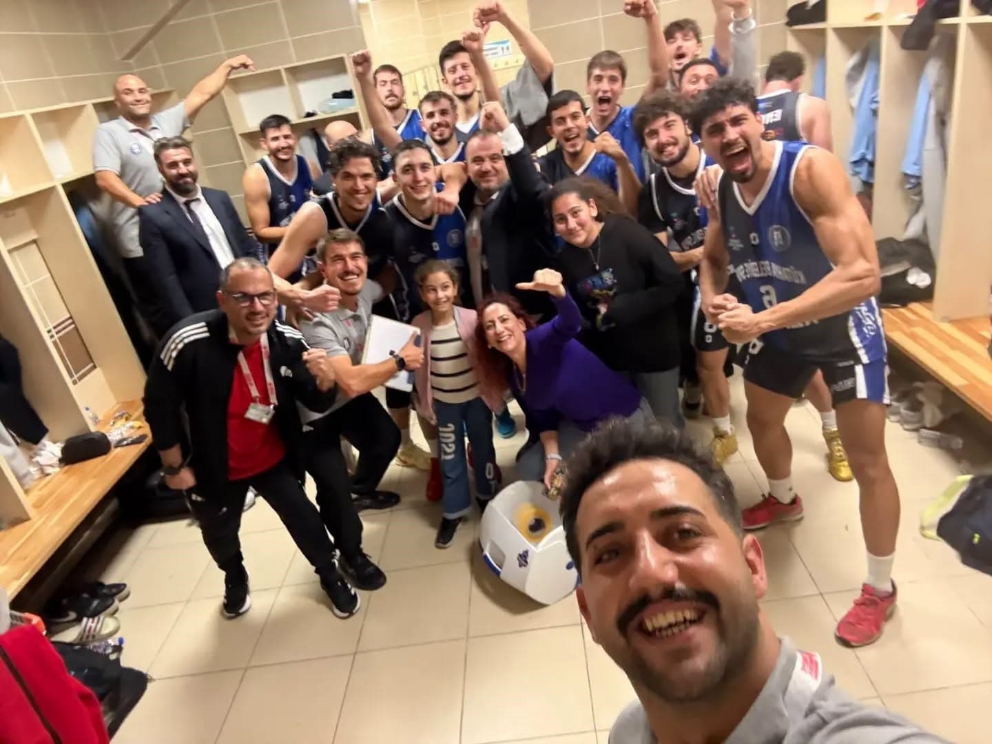 Kütahya Belediyespor Manisa'da Tek Sayı Farkla Kazandı