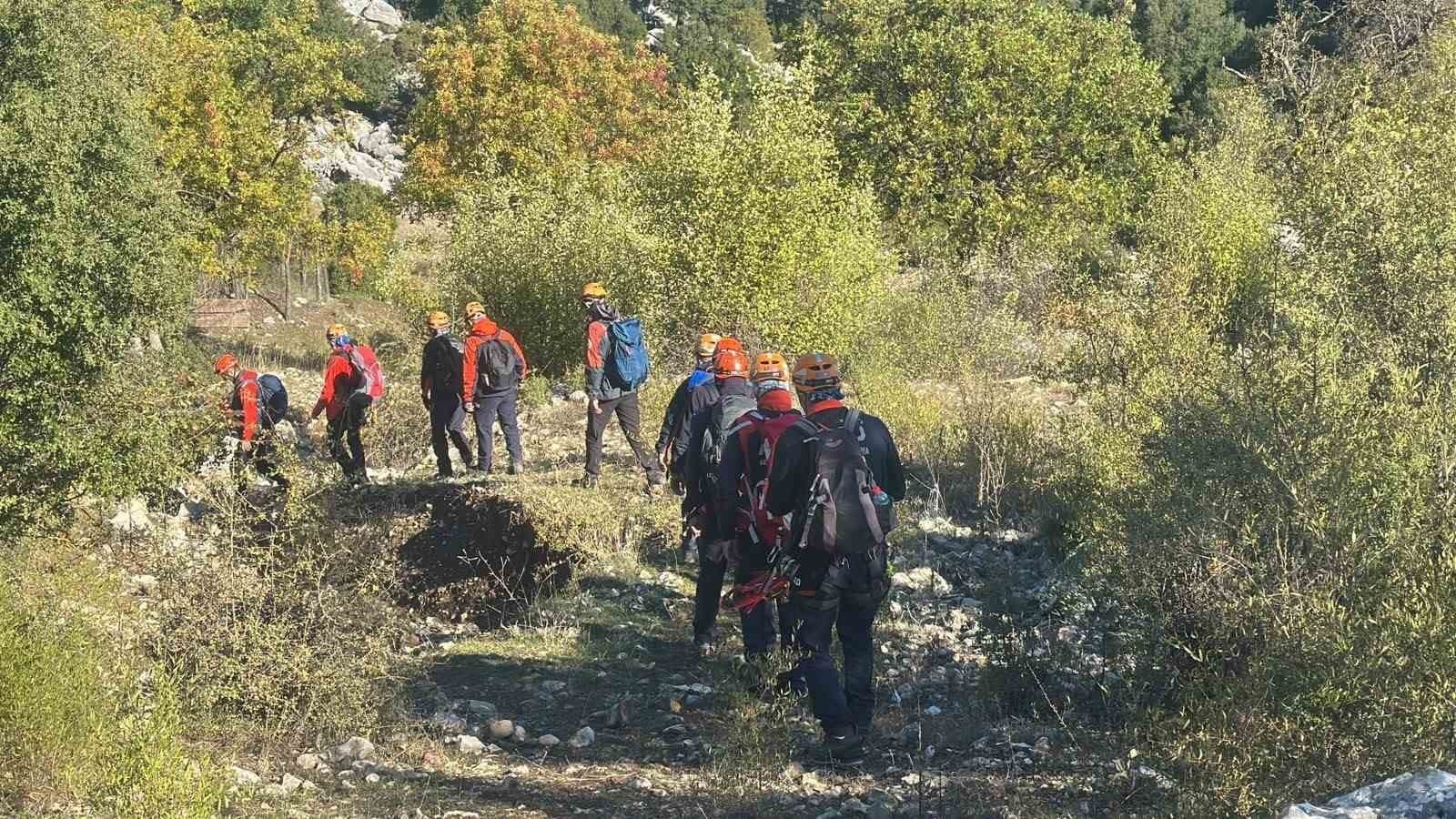 Yazılı Kanyon'da Mahsur Kalan Gönüllüler İçin Arama Kurtarma Operasyonu Sürüyor